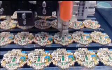義烏xx玩具公司購入視覺式桌面點膠機提升玩具點膠質量